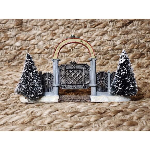 Christmas Village Gate Resin Holiday Accessory Rite Aid - Picture 3 of 5